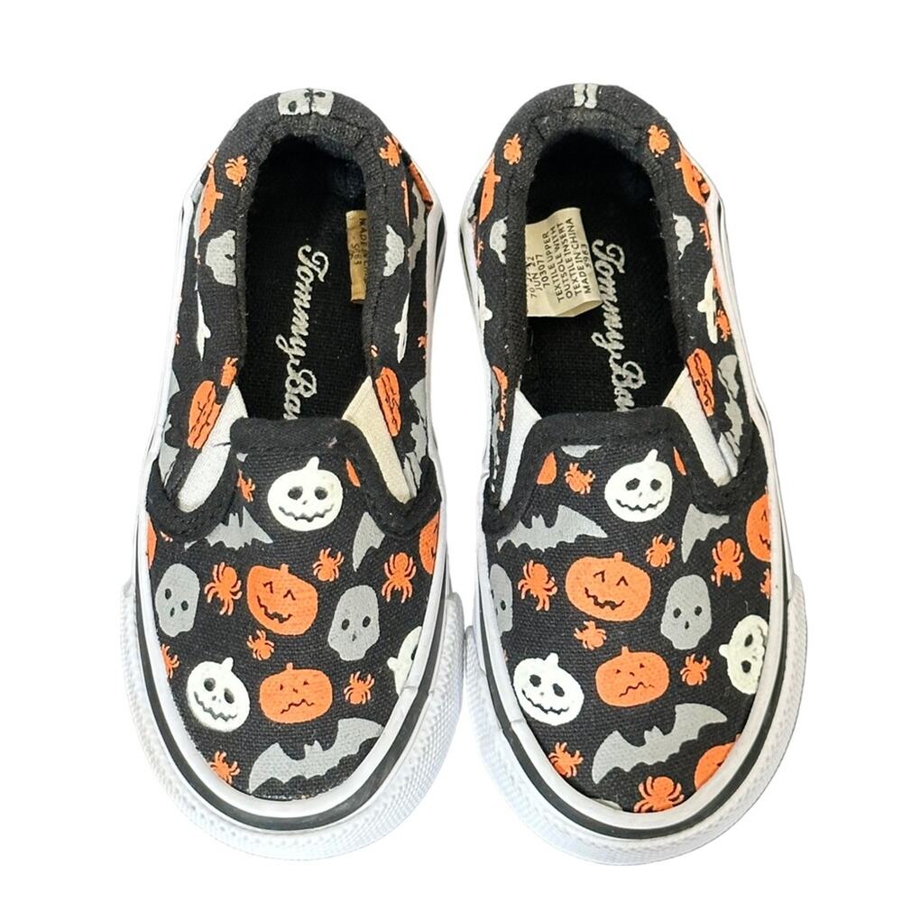TOMMY BAHAMA Kids Halloween Slip On Sneakers Sz 5